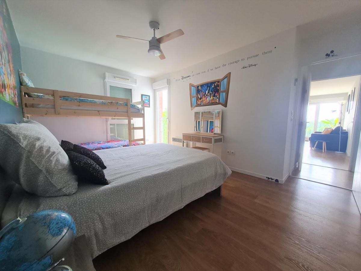 Grand Appartement Dreams Монтеврен Екстер'єр фото